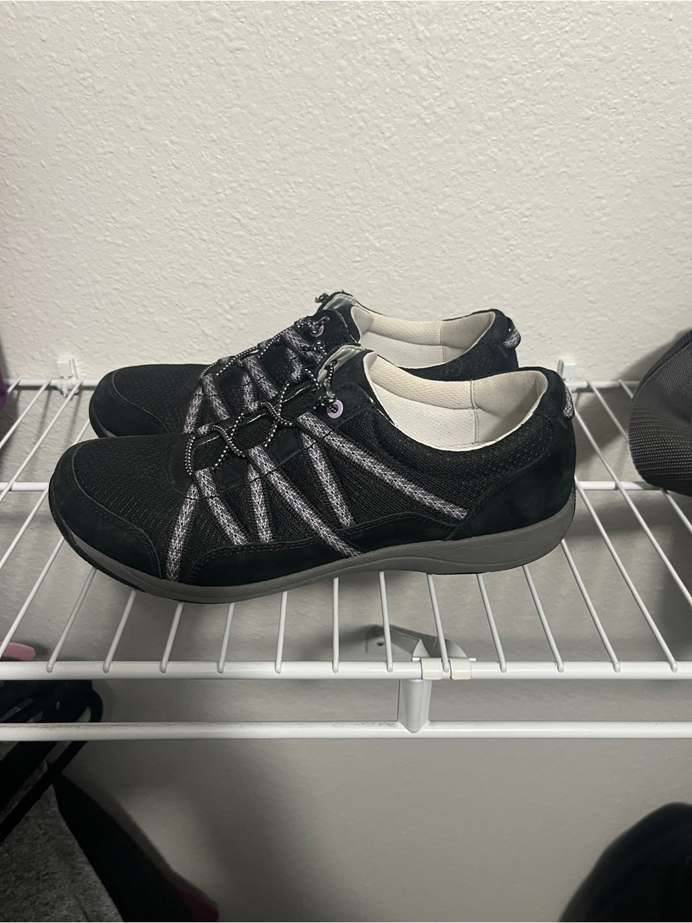 Women’s Black Casual Slip-On Sneakers